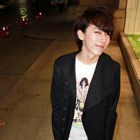 帅气qq男生大头像图片_WWW.WHOISQQ.COM