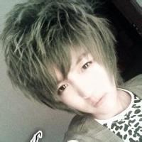 爆炸头男生头像图片_WWW.WHOISQQ.COM