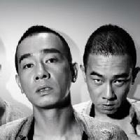 男生拿枪头像图片大图_WWW.WHOISQQ.COM