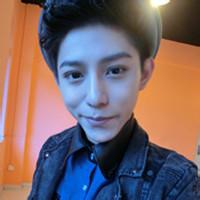 蓝色底的男生头像图片_WWW.WHOISQQ.COM