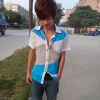 卖萌悲伤头像图片男生_WWW.WHOISQQ.COM