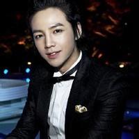 男生菠萝头像图片_WWW.WHOISQQ.COM