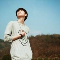 文艺范男生qq头像图片_WWW.WHOISQQ.COM