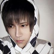 帅气靓仔男生头像图片带_WWW.WHOISQQ.COM