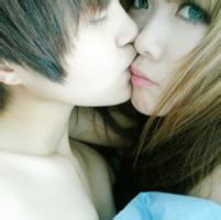男生傻笑qq头像图片_WWW.WHOISQQ.COM