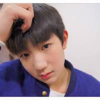 男生头像图片王源_WWW.WHOISQQ.COM