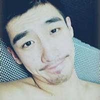 头像图片男生光着上身_WWW.WHOISQQ.COM