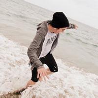qq头像图片大海男生头像图片_WWW.WHOISQQ.COM