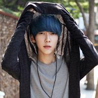 日韩风男生头像图片_WWW.WHOISQQ.COM