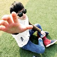 日韩风男生头像图片_WWW.WHOISQQ.COM