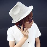 戴帽子男生萌头像图片_WWW.WHOISQQ.COM