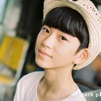 小清新男生头像图片暖色系_WWW.WHOISQQ.COM