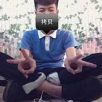 穿着校服的16男生头像图片_WWW.WHOISQQ.COM