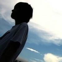 男生头像图片侧影_WWW.WHOISQQ.COM