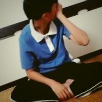 深圳学生男生全身头像图片_WWW.WHOISQQ.COM
