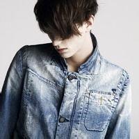 qq欧洲男生头像图片_WWW.WHOISQQ.COM