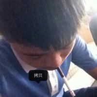 深圳学生男生全身头像图片_WWW.WHOISQQ.COM