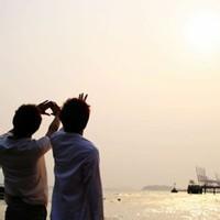 阳光个性男生头像图片_WWW.WHOISQQ.COM