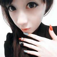 嘴里叼东西的男生头像图片_WWW.WHOISQQ.COM
