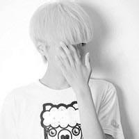 男生向女生示爱头像图片_WWW.WHOISQQ.COM