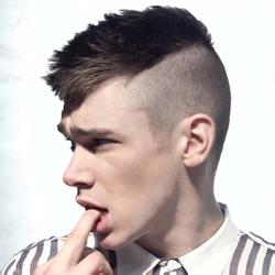 男生健身头像图片_WWW.WHOISQQ.COM