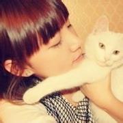 qq男生伤感抱猫头像图片_WWW.WHOISQQ.COM