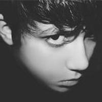 黑白大头像图片男生_WWW.WHOISQQ.COM