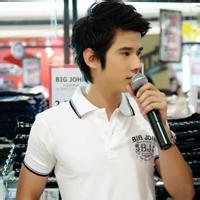 马里奥男生头像图片_WWW.WHOISQQ.COM