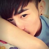 男生迷人霸气头像图片_WWW.WHOISQQ.COM