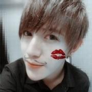 有唇印的男生头像图片_WWW.WHOISQQ.COM