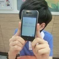 有唇印的男生头像图片_WWW.WHOISQQ.COM