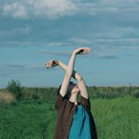 平静的男生头像图片_WWW.WHOISQQ.COM