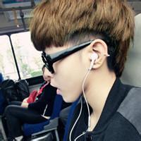 qq头像图片男生年轻气盛_WWW.WHOISQQ.COM