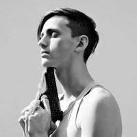 2014欧美风男生头像图片_WWW.WHOISQQ.COM
