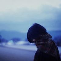 阳光吉他男生头像图片_WWW.WHOISQQ.COM