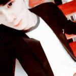 有帽子qq头像图片男生绅士_WWW.WHOISQQ.COM