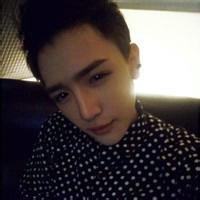 qq头像图片男生哭的_WWW.WHOISQQ.COM