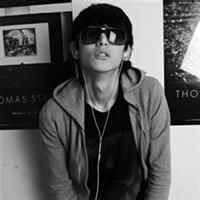 90后伤感qq头像图片男生_WWW.WHOISQQ.COM