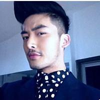 男生头像图片留胡子_WWW.WHOISQQ.COM