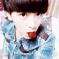 qq带耳环的男生头像图片_WWW.WHOISQQ.COM