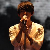 qq头像图片男生唱歌_WWW.WHOISQQ.COM