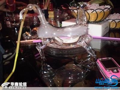 男生轮滑头像图片_WWW.WHOISQQ.COM