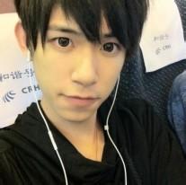 清冷男生头像图片_WWW.WHOISQQ.COM