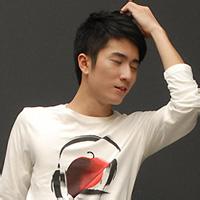 超拽超拉风的男生头像图片_WWW.WHOISQQ.COM