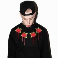 头像图片男生唯美黑色逆光_WWW.WHOISQQ.COM