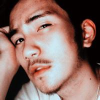 非主流男生胡子头像图片_WWW.WHOISQQ.COM