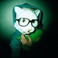 男生头像图片 人心易冷_WWW.WHOISQQ.COM