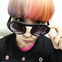 唯美原宿风男生头像图片_WWW.WHOISQQ.COM