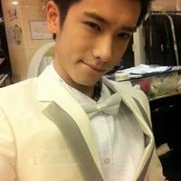 男生头像图片领结_WWW.WHOISQQ.COM