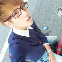 qq头像图片男生吃香烟_WWW.WHOISQQ.COM